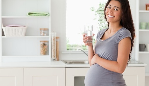 soothing Upper back pain with some water while pregnant soothing Upper back pain with some water while pregnant