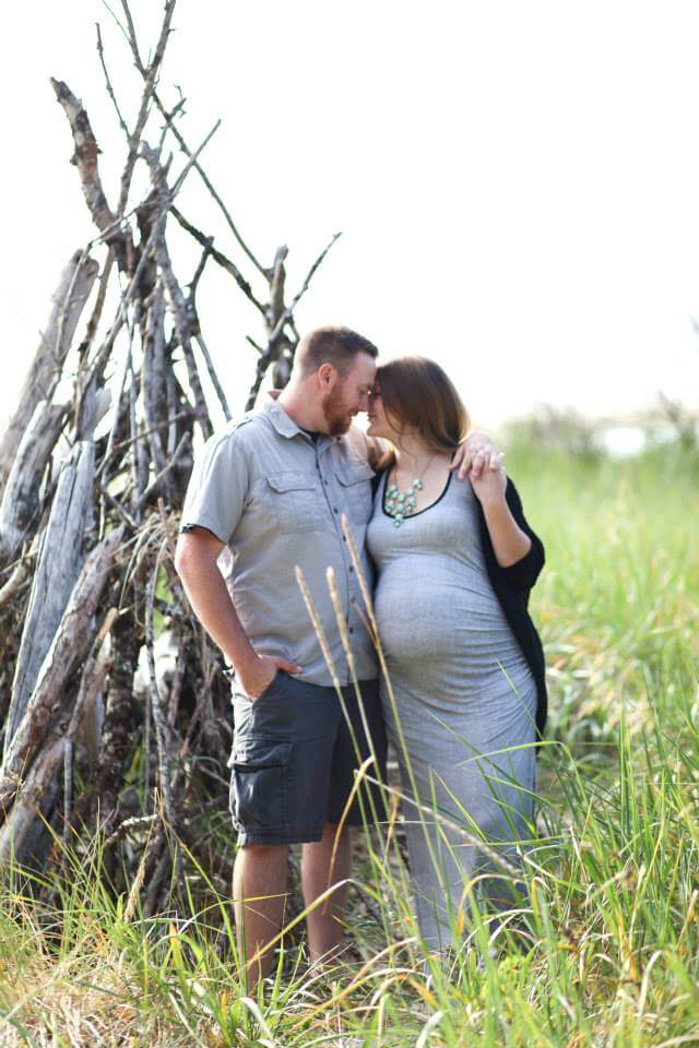 maternity photo shoot at the beach face to face maternity photo shoot at the beach face to face