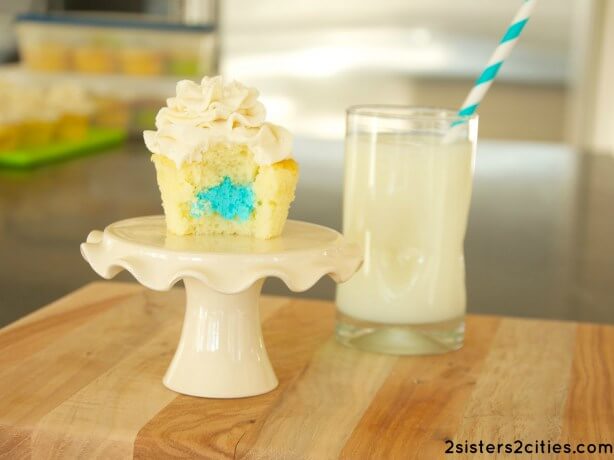 Gender reveal filled cupcakes gender reveal cake ideas Gender reveal filled cupcakes gender reveal cake ideas