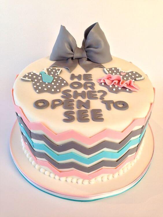 He or she? Open to see…gender reveal cake ideas He or she? Open to see…gender reveal cake ideas